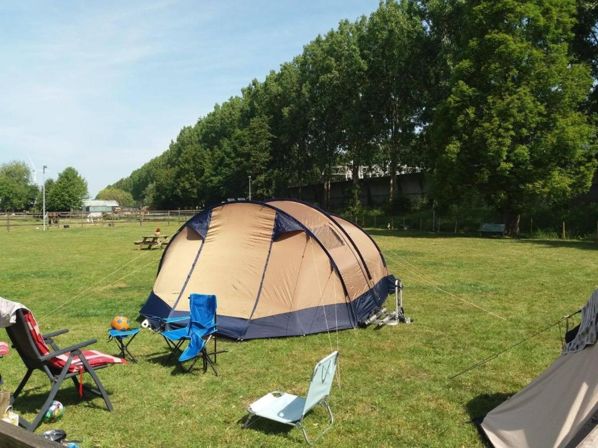 Bed And Breakfast En Camping In Waardenburg A2 Eksteriør billede